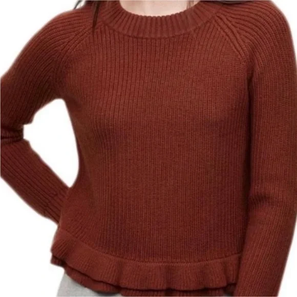 Wilfred/Aritzia Rust Ruffled Sweater - Picture 2 of 4
